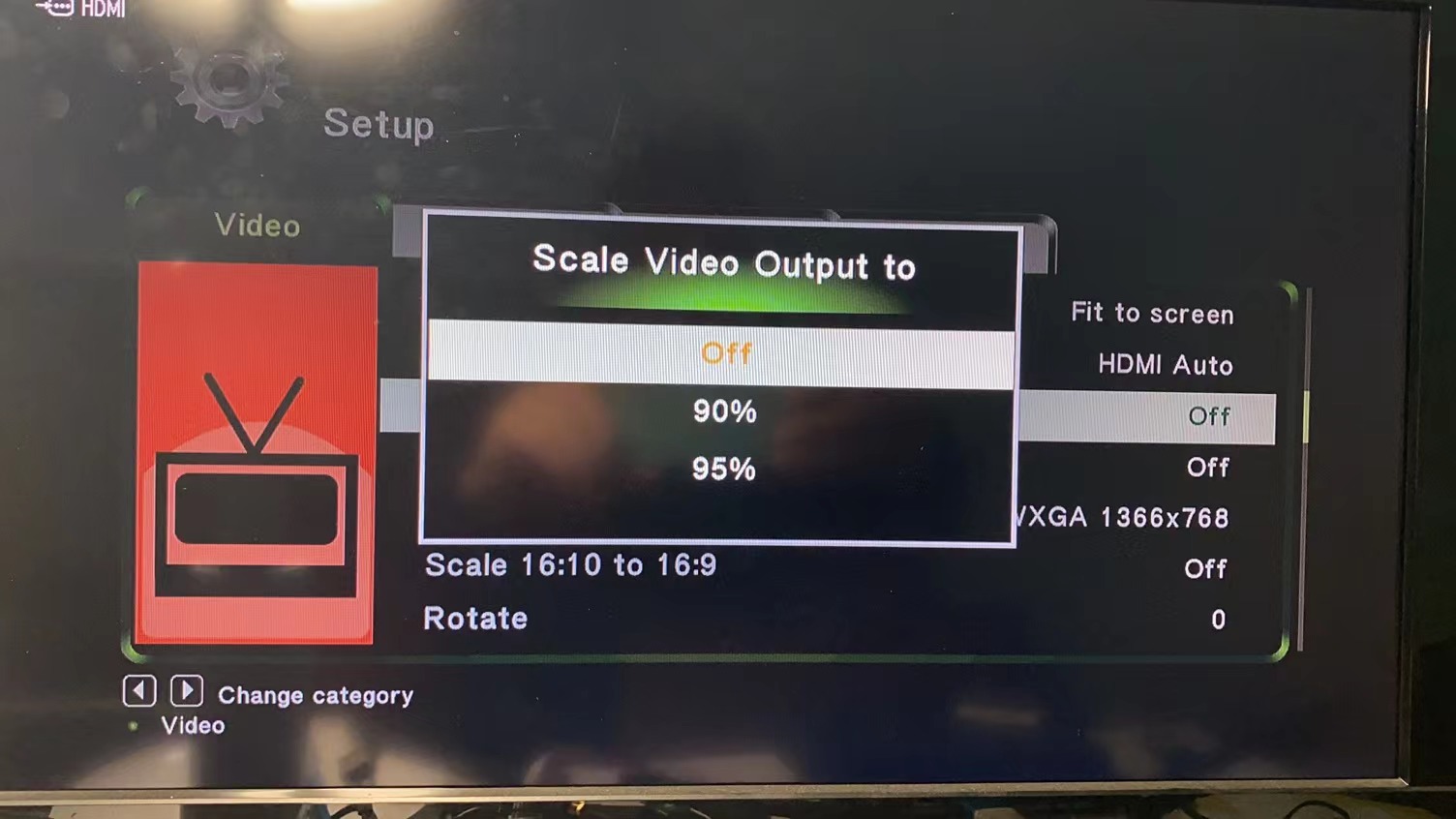 进入设置菜单Video->Scale Video Output to->95%